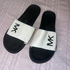 Michael Kors Slippers/Slides